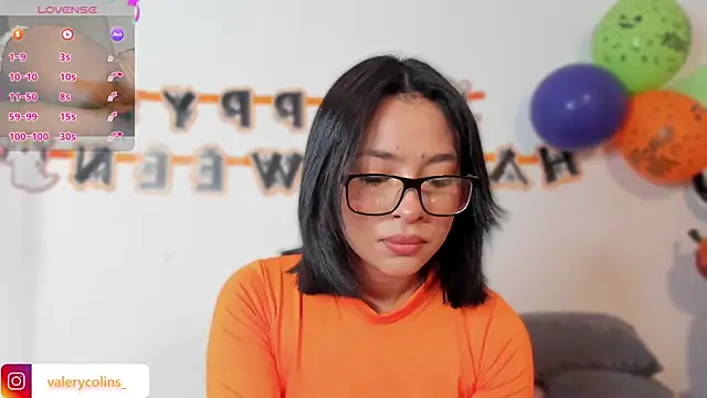 valerycolins online show from 10/31/25, 06:03