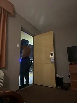 Stressreliever82 online show from 03/31/26, 07:09