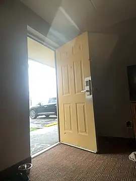 Stressreliever82 online show from 04/04/26, 06:27