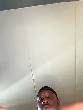 Stressreliever82 online show from 04/13/26, 08:03