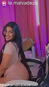 Snapshot of leonasafira chatting on 07/03/26, 11:27 leonasafira online show from 07/03/26, 11:27