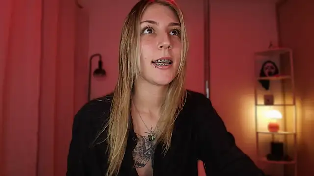 Dakotaa  online show from 01/12/26, 02:39