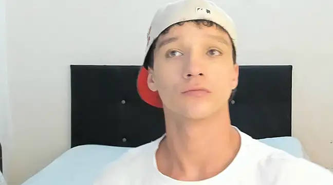 Snapshot of angelcortes chatting on 01/26/25, 09:51 angelcortes online show from 01/26/25, 09:51