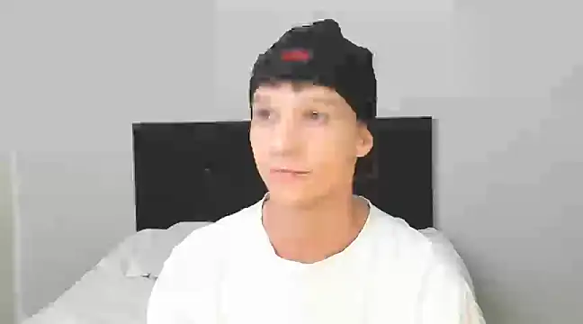 Snapshot of angelcortes chatting on 03/14/25, 12:32 angelcortes online show from 03/14/25, 12:32