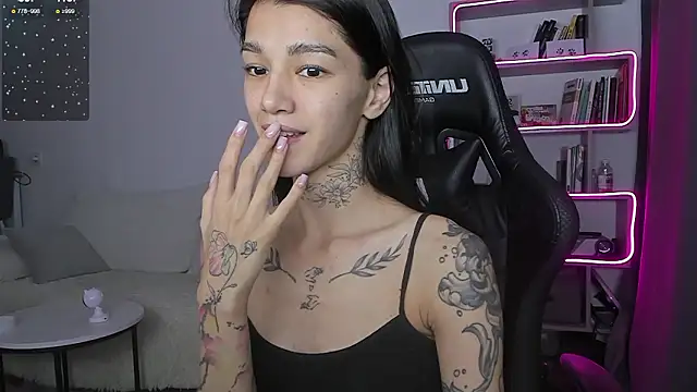 vinkitinkii online show from 12/05/24, 08:33