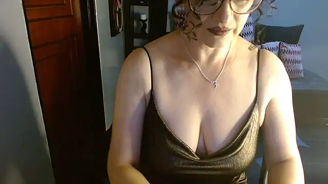 Snapshot of MATURETOPASIO chatting on 02/01/26, 09:13 MATURETOPASIO online show from 02/01/26, 09:13