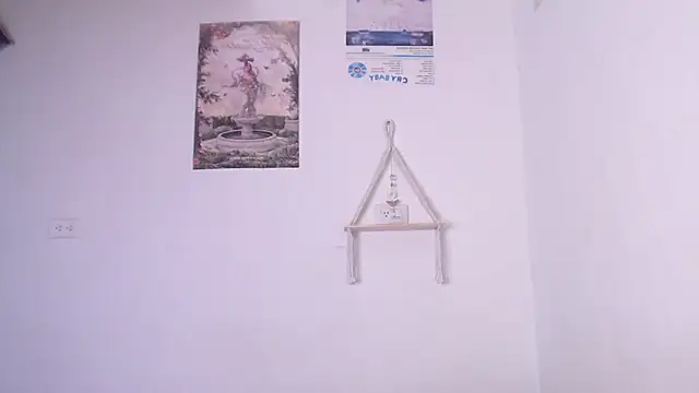 yungelitamor  online show from 03/07/25, 08:34