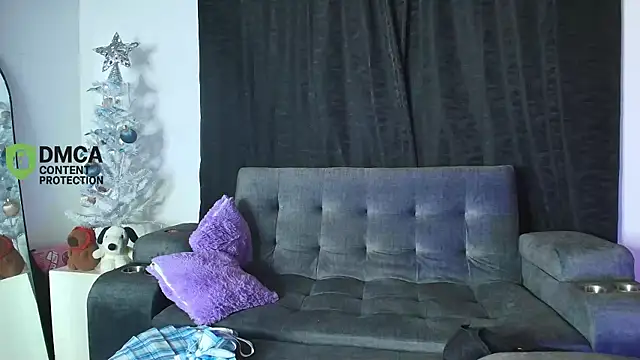 yungelitamor  online show from 01/06/26, 05:00