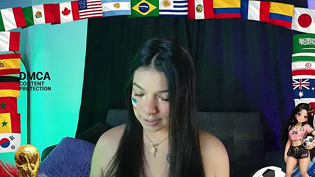 yungelitamor  online show from 06/12/26, 05:28