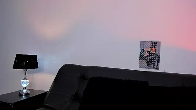 Snapshot of xhenisa_ chatting on 02/01/25, 11:16 xhenisa online show from 02/01/25, 11:16