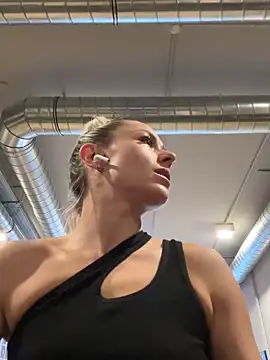 petrouchkaaa  online show from 01/16/25, 09:37