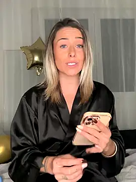 petrouchkaaa  online show from 11/20/25, 09:14