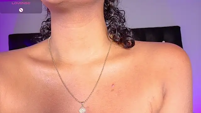 Snapshot of charlotteeruss chatting on 01/22/25, 09:10 charlotteeruss online show from 01/22/25, 09:10