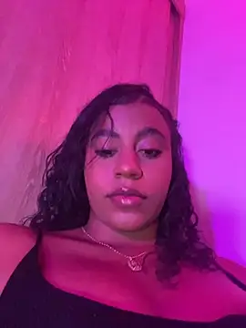 Snapshot of charlotteeruss chatting on 07/25/26, 12:20 charlotteeruss online show from 07/25/26, 12:20