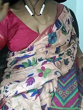 Snapshot of yours-kavaya chatting on 03/12/25, 05:46 yours-kavaya online show from 03/12/25, 05:46