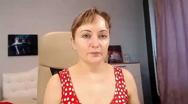 Snapshot of BettyFootFetish chatting on 12/05/24, 08:11 BettyFootFetish online show from 12/05/24, 08:11