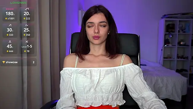 olivia jeas online show from 10/17/25, 09:17