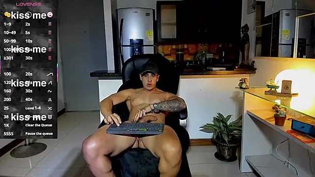 Dominic Joness online show from 09/11/25, 06:13