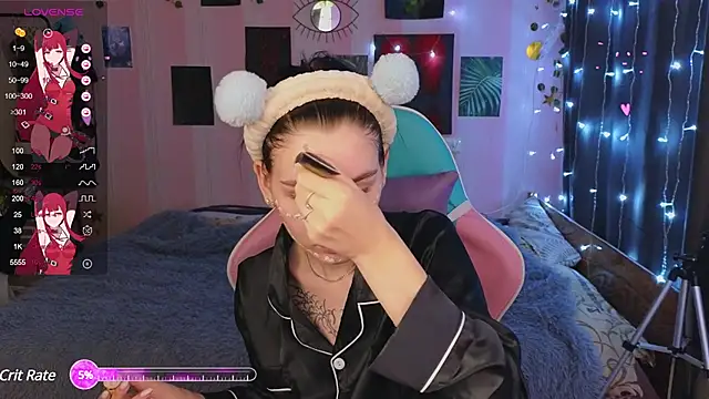 Snapshot of Amanda_Tender chatting on 12/08/24, 08:15 Amanda Tender online show from 12/08/24, 08:15