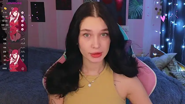 Snapshot of Amanda_Tender chatting on 12/11/24, 08:39 Amanda Tender online show from 12/11/24, 08:39