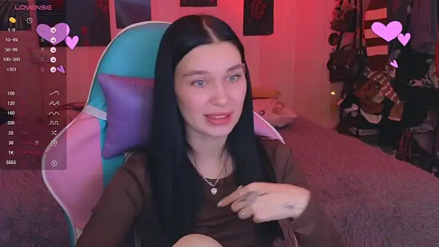 Snapshot of Amanda_Tender chatting on 01/06/25, 09:54 Amanda Tender online show from 01/06/25, 09:54