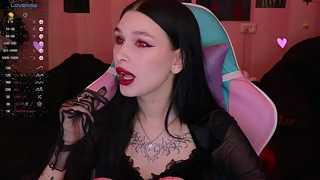 Snapshot of Amanda_Tender chatting on 02/18/25, 10:25 Amanda Tender online show from 02/18/25, 10:25