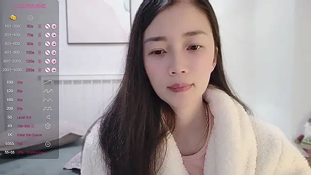 Snapshot of A-xena chatting on 12/31/24, 02:03 A-xena online show from 12/31/24, 02:03
