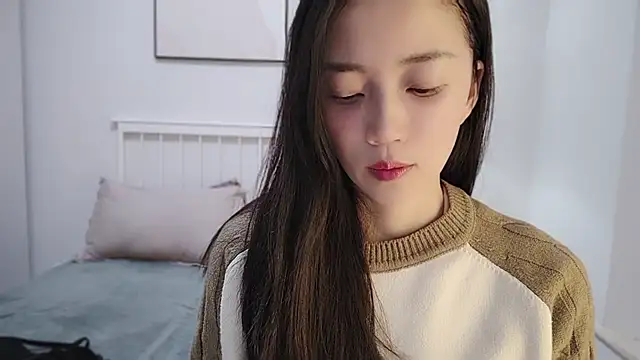 Snapshot of A-xena chatting on 01/01/25, 01:59 A-xena online show from 01/01/25, 01:59