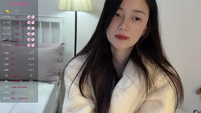 Snapshot of A-xena chatting on 02/15/25, 02:26 A-xena online show from 02/15/25, 02:26