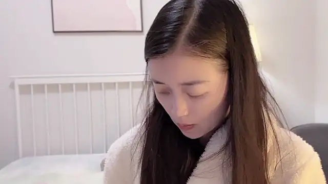 Snapshot of A-xena chatting on 03/04/25, 01:49 A-xena online show from 03/04/25, 01:49