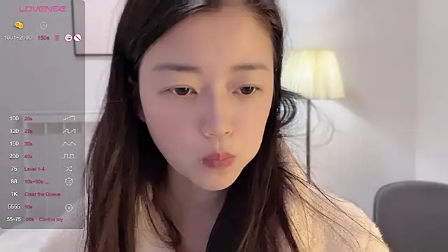 Snapshot of A-xena chatting on 03/05/25, 02:36 A-xena online show from 03/05/25, 02:36