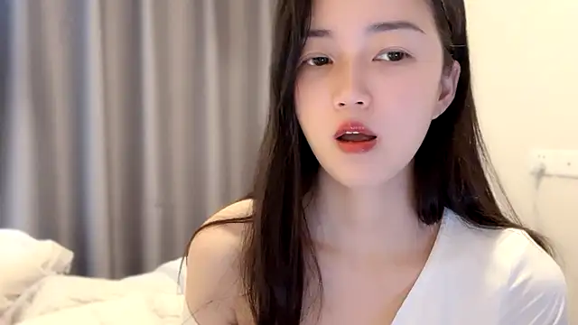 Snapshot of A-xena chatting on 03/19/25, 02:05 A-xena online show from 03/19/25, 02:05