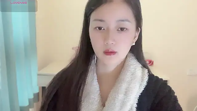 A-xena online show from 11/13/25, 06:12