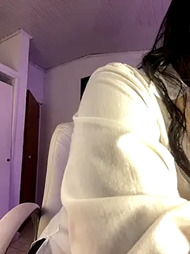 Snapshot of NatashaBrown12 chatting on 09/19/25, 12:17 NatashaBrown12 online show from 09/19/25, 12:17