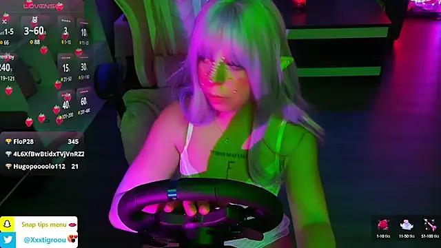 Snapshot of PetiteAngel666 chatting on 01/20/25, 12:15 PetiteAngel666 online show from 01/20/25, 12:15