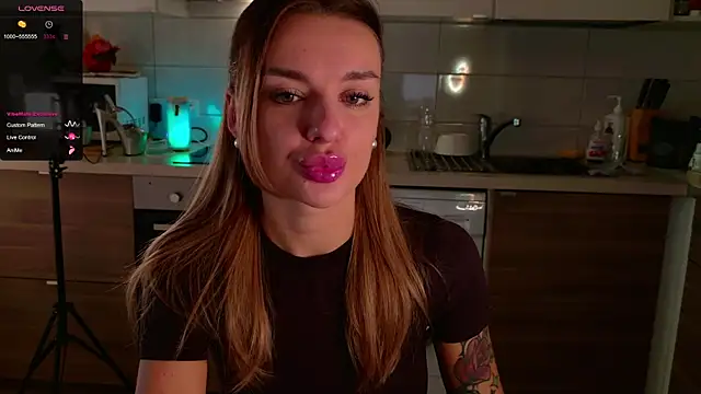 MissLovex online show from 10/15/25, 02:55