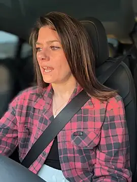 Snapshot of LadyLena1 chatting on 01/05/25, 04:16 LadyLena1 online show from 01/05/25, 04:16