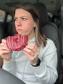 Snapshot of LadyLena1 chatting on 01/11/25, 09:36 LadyLena1 online show from 01/11/25, 09:36