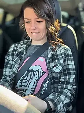 Snapshot of LadyLena1 chatting on 01/29/25, 09:39 LadyLena1 online show from 01/29/25, 09:39