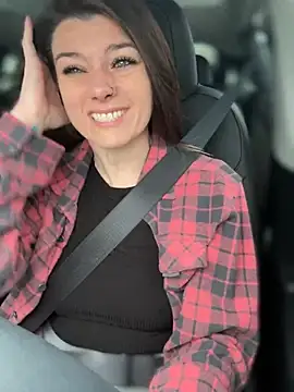 Snapshot of LadyLena1 chatting on 03/02/25, 04:21 LadyLena1 online show from 03/02/25, 04:21