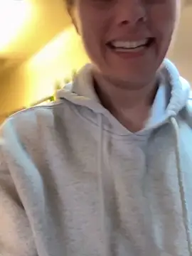 Snapshot of LadyLena1 chatting on 03/19/25, 04:24 LadyLena1 online show from 03/19/25, 04:24