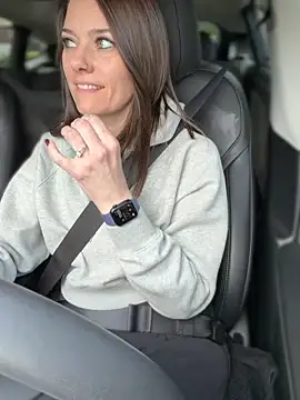 Snapshot of LadyLena1 chatting on 10/11/25, 06:06 LadyLena1 online show from 10/11/25, 06:06