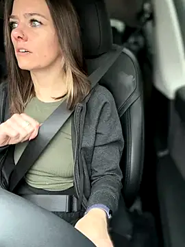 Snapshot of LadyLena1 chatting on 11/03/25, 08:21 LadyLena1 online show from 11/03/25, 08:21