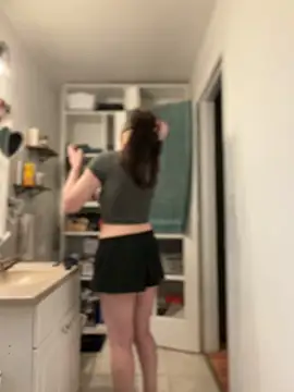 Snapshot of LadyLena1 chatting on 12/04/25, 04:59 LadyLena1 online show from 12/04/25, 04:59