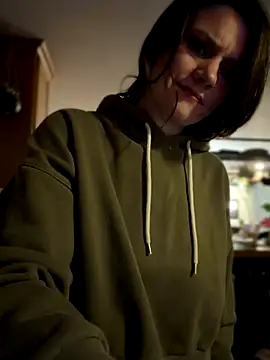 Snapshot of LadyLena1 chatting on 12/14/25, 01:11 LadyLena1 online show from 12/14/25, 01:11