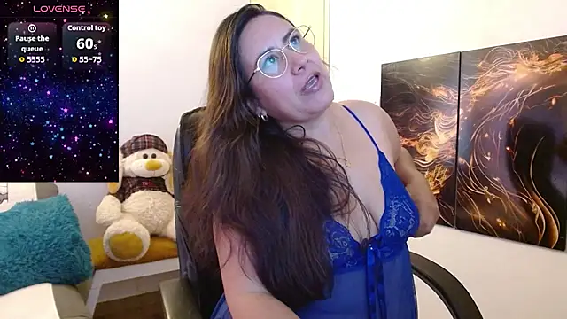 amalia brunette online show from 12/18/25, 04:24