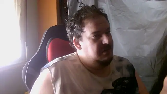 Snapshot of porkorossy chatting on 06/15/26, 10:17 porkorossy online show from 06/15/26, 10:17