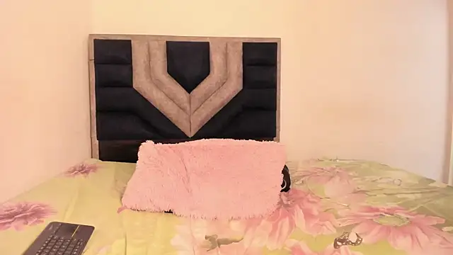 TiiffanyEvans1 online show from 03/04/26, 05:30