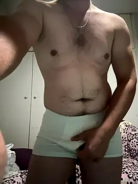 Snapshot of Soylu95 chatting on 11/15/25, 12:08 Soylu95 online show from 11/15/25, 12:08