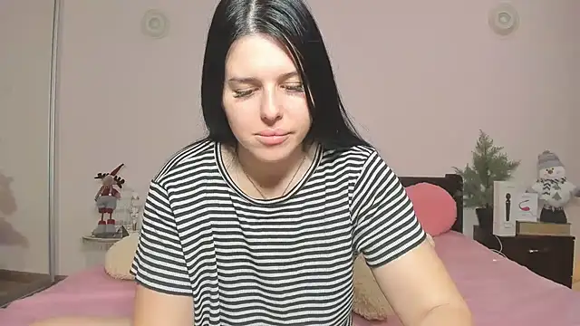 Snapshot of Annatrybebetter chatting on 01/08/25, 08:07 Annatrybebetter online show from 01/08/25, 08:07